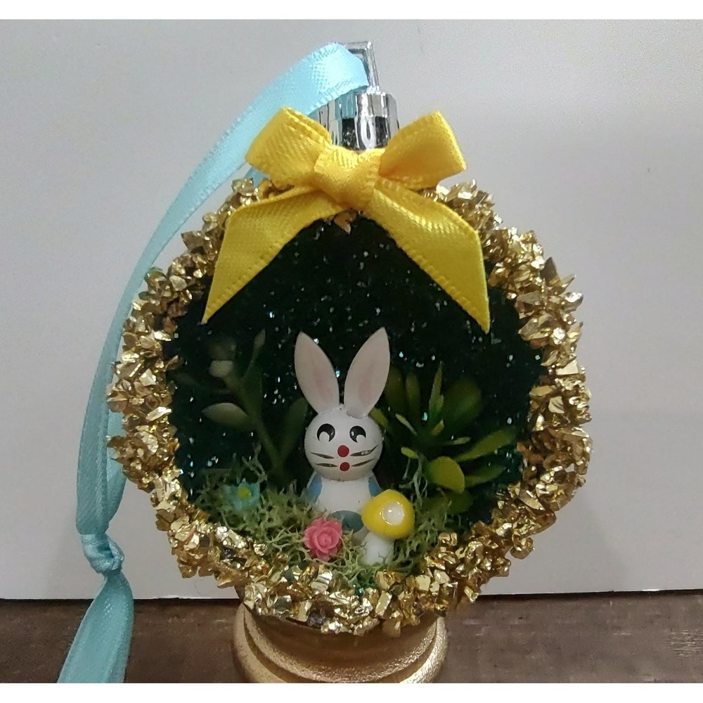Bunny Rabbit Christmas Ornament Handmade Vtg Style OOAK Shatterproof Diorama
